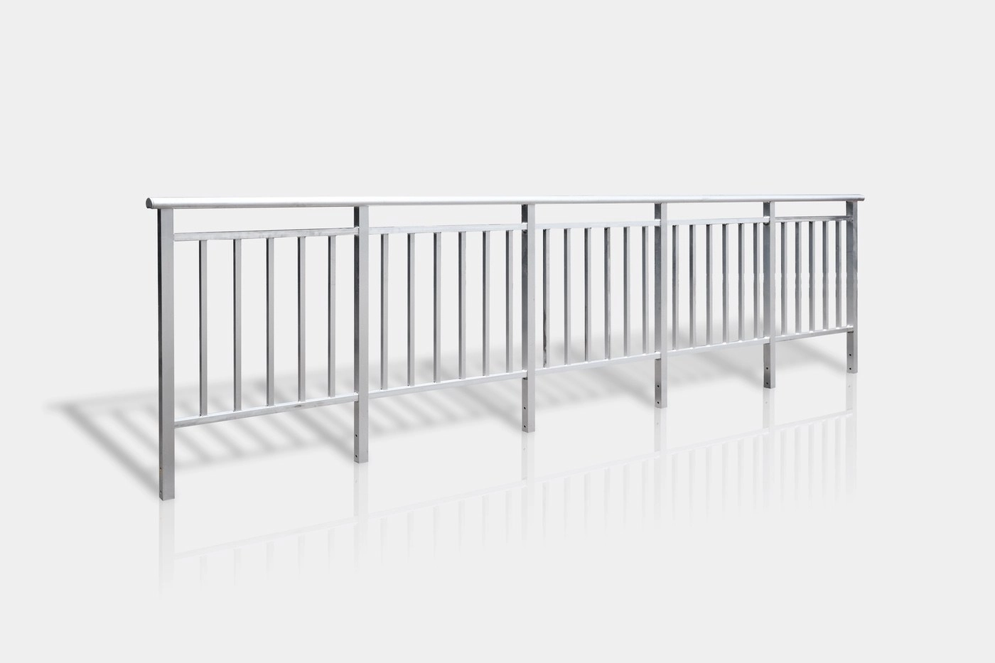 Aluminum guardrail